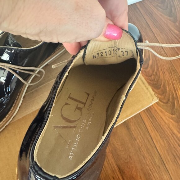 AGL Navy Patent Leather Lace-Up Shoes - Picture 4 of 12